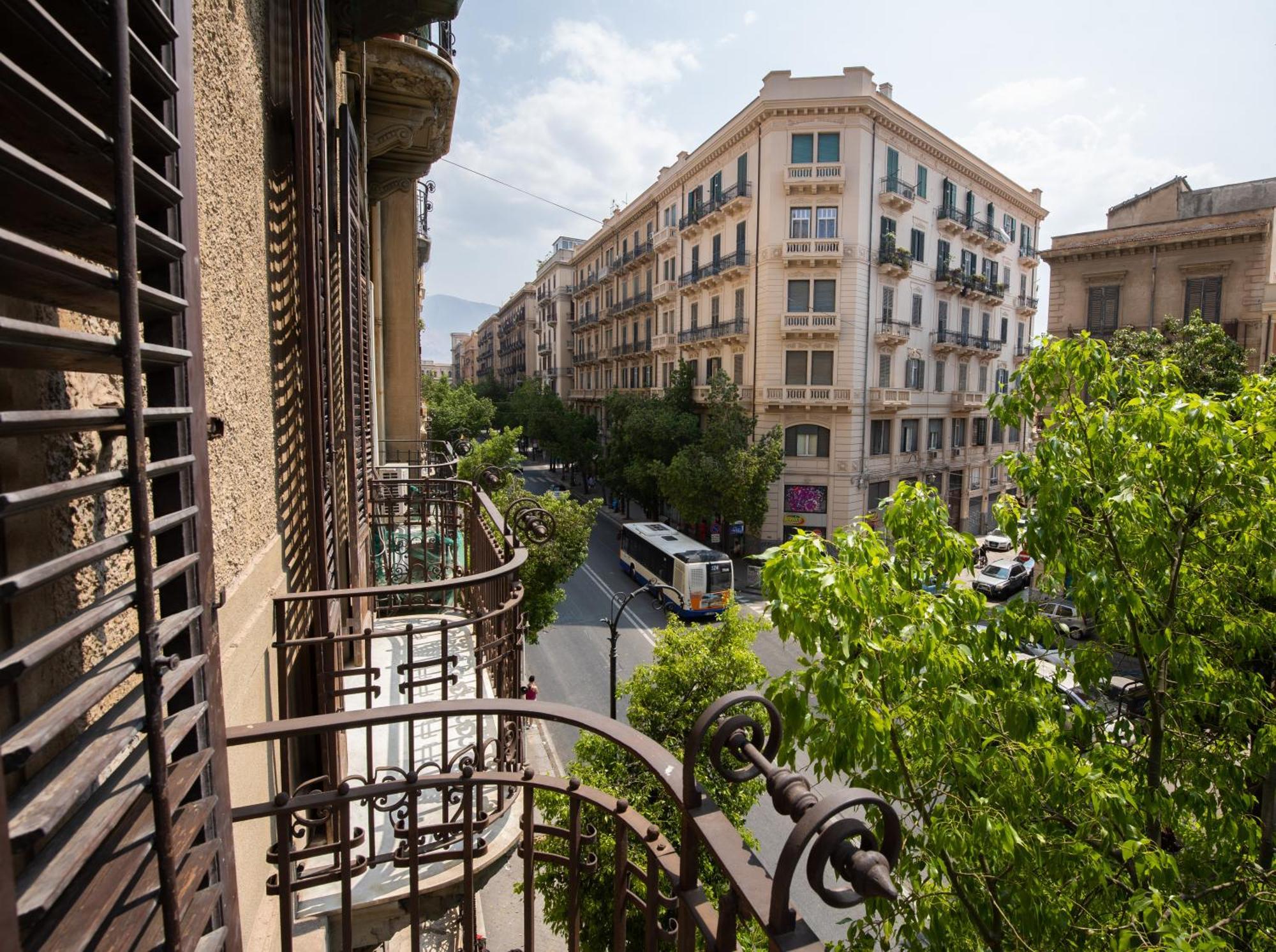 Galioto Sperlinga Luxury Boutique Apartments باليرمو المظهر الخارجي الصورة
